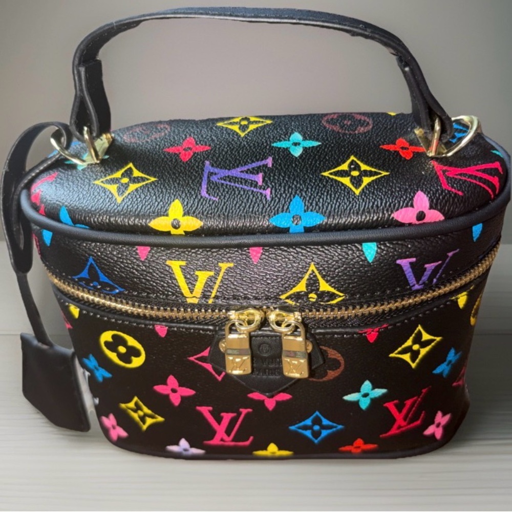 🆕 🌈 Black 🖤 Multicolored 💖 Monogram 💄 Makeup Case 🍭 (includes adjust belt strap)